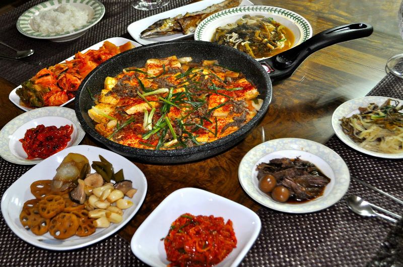 ZuperMeal has raised $2 million from Sanjeev Kapoor of Khana Khazana and Others - Image Source