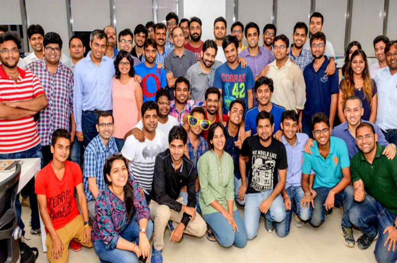 Shuttl is a bus aggregating platform offering shuttle bus service to its commuters in Delhi NCR and soon expanding to other cities